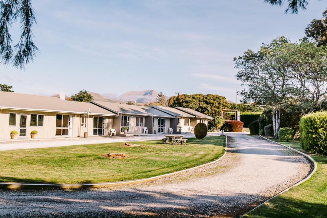 Flaxbourne Motels Ward Exterior photo