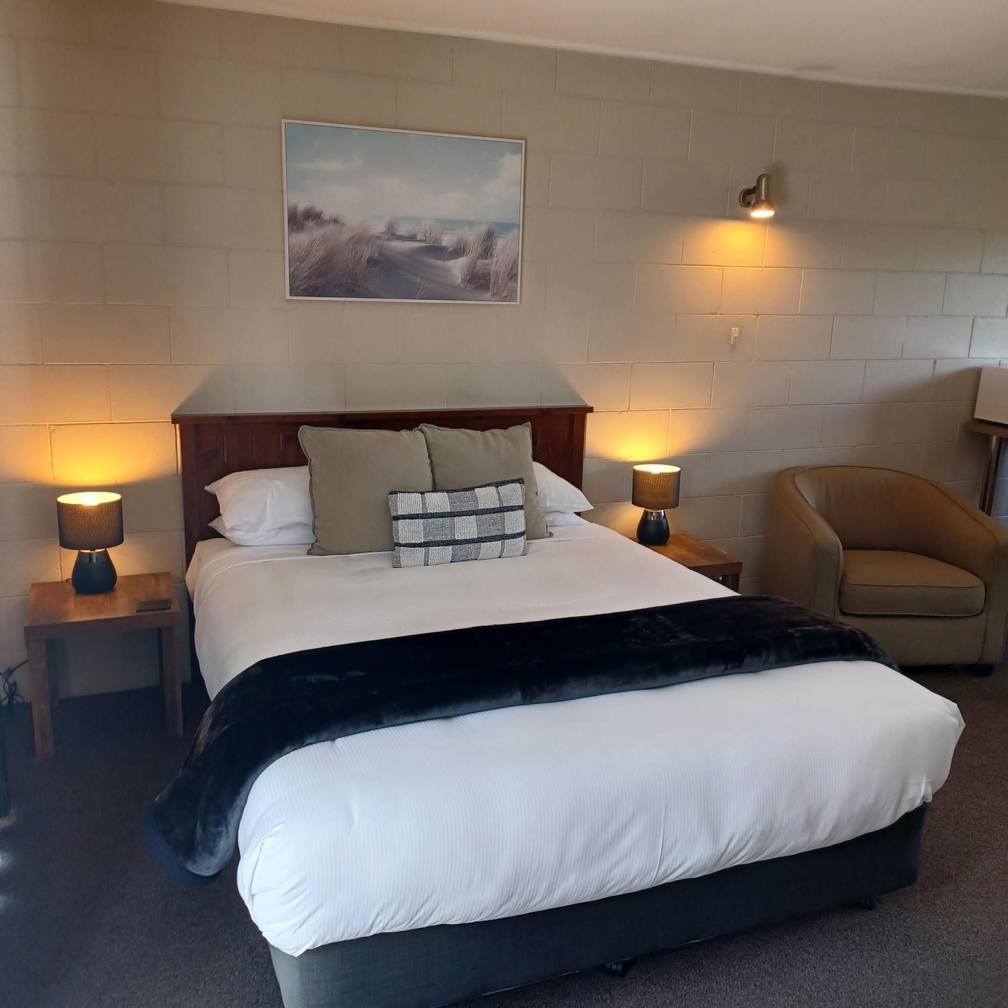 Flaxbourne Motels Ward Exterior photo